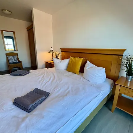 Oewern Diek App 30 Wustrow (Fischland)